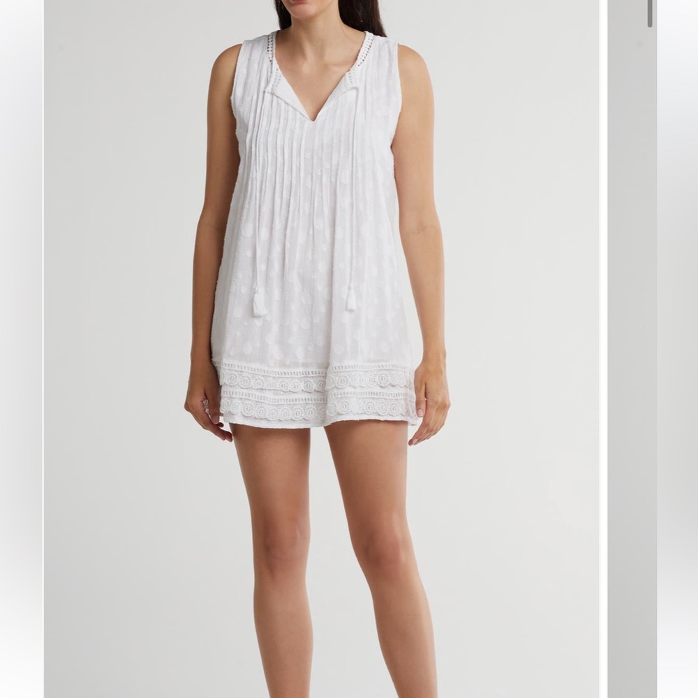 White Sleeveless Lace Dress